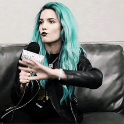 tumblr_inline_ns5z4pG3Hy1s3l2i4_250.gif